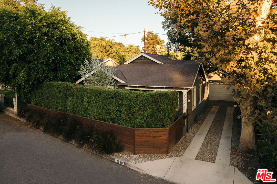 2030 Lovila Ln