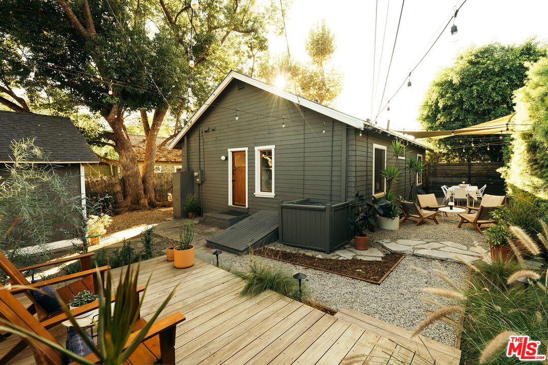 2030 Lovila Ln
