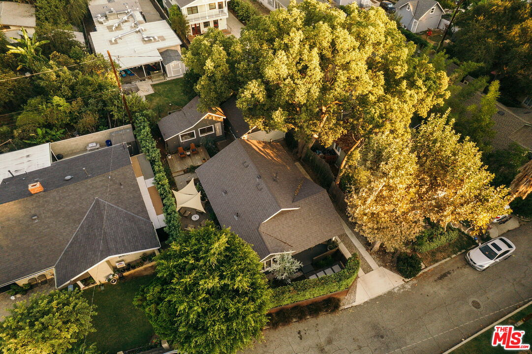 2030 Lovila Ln