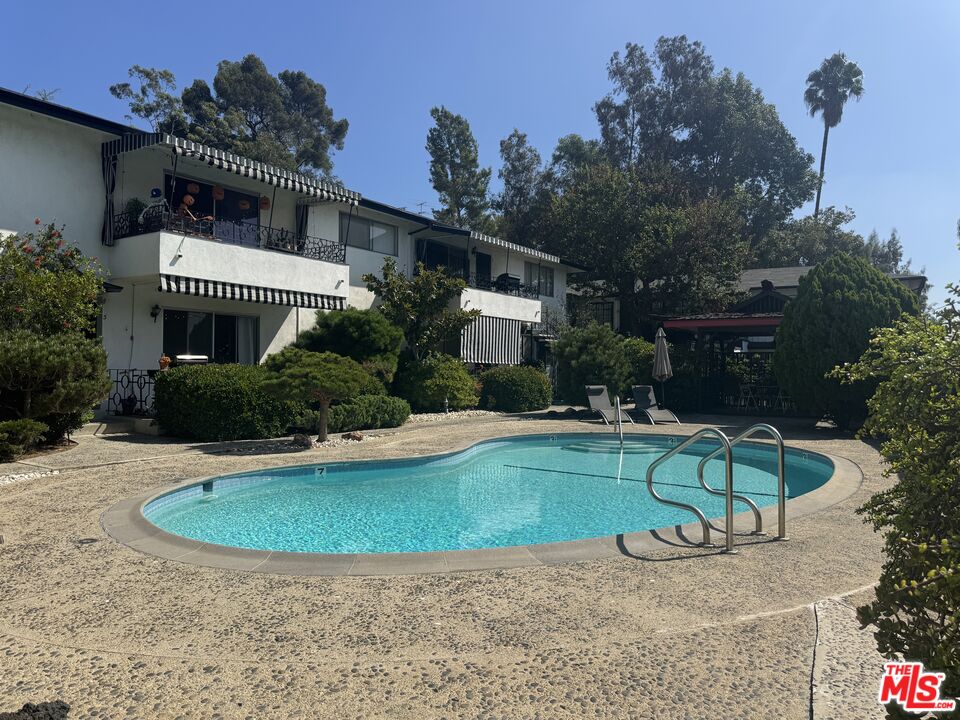 3320 Griffith Park Blvd Unit: 4