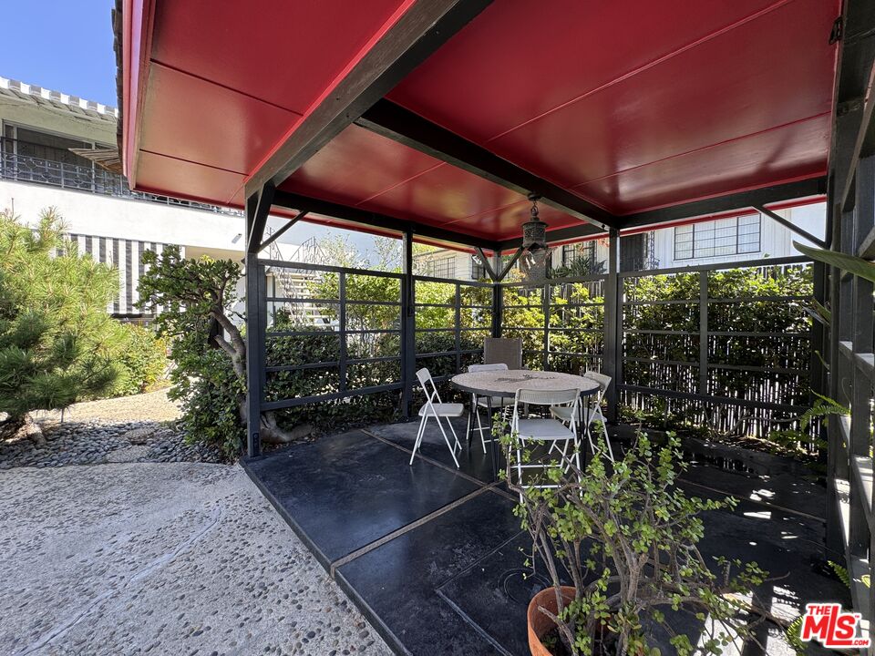 3320 Griffith Park Blvd Unit: 4