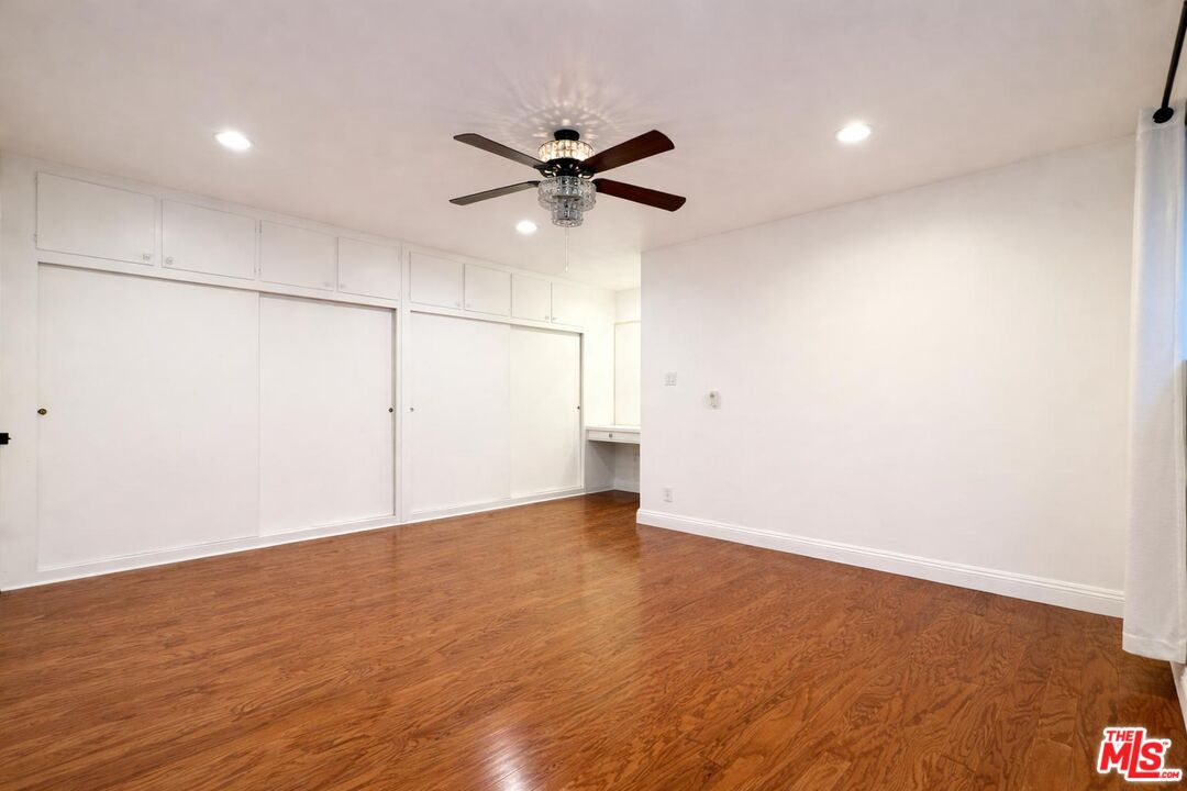 3320 Griffith Park Blvd Unit: 4