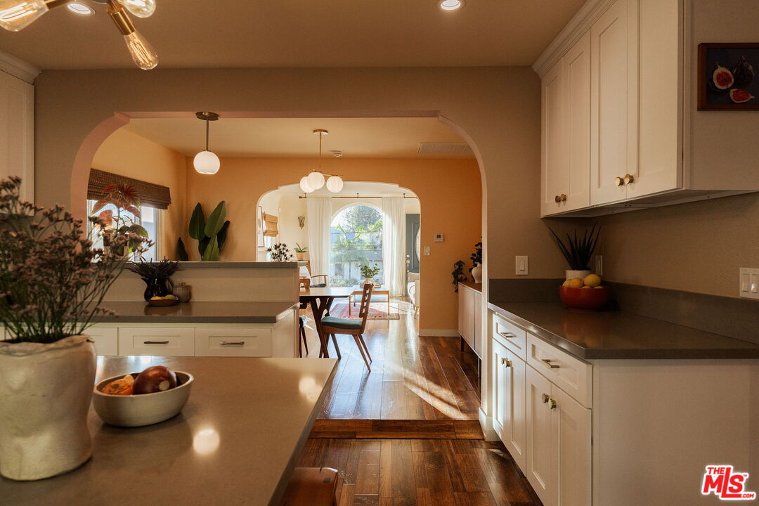 1140 N Evergreen Ave