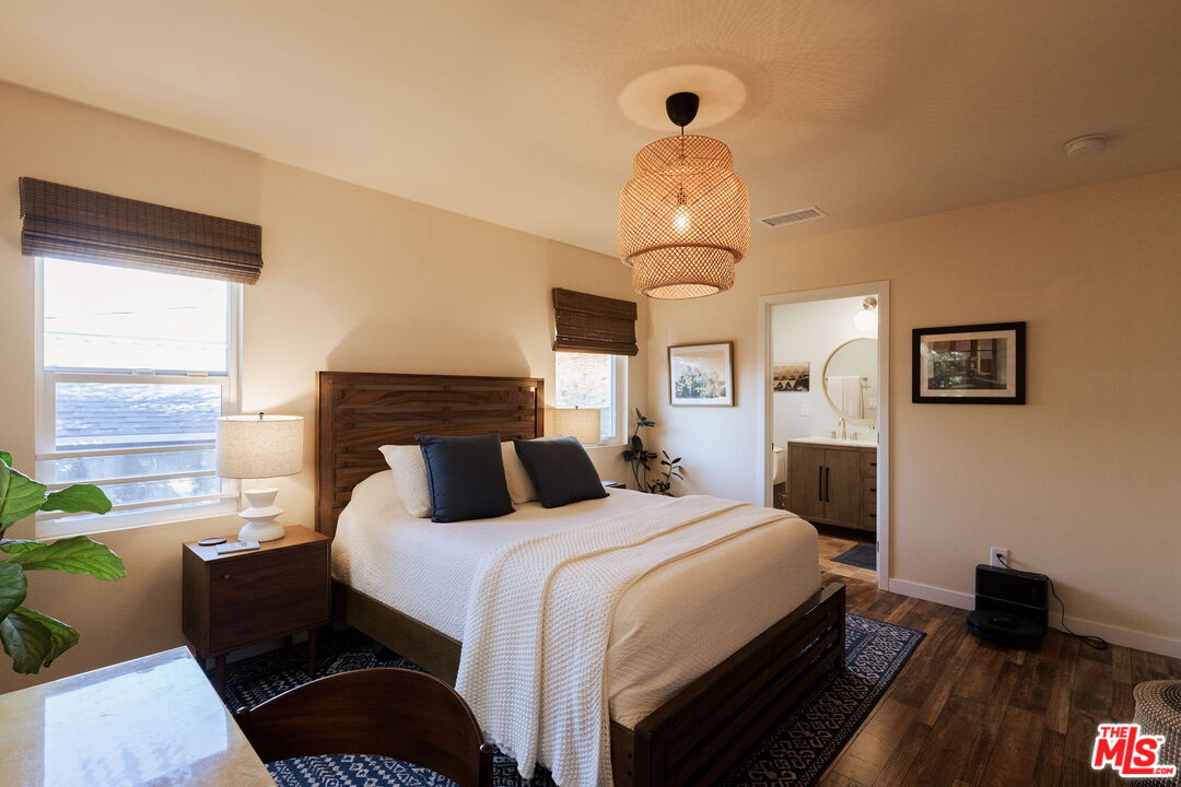 1140 N Evergreen Ave