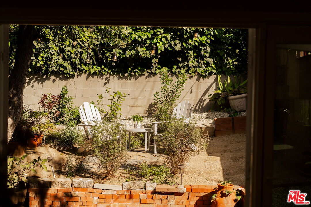 1140 N Evergreen Ave