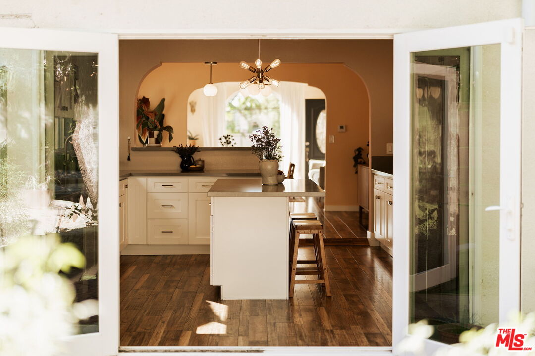 1140 N Evergreen Ave