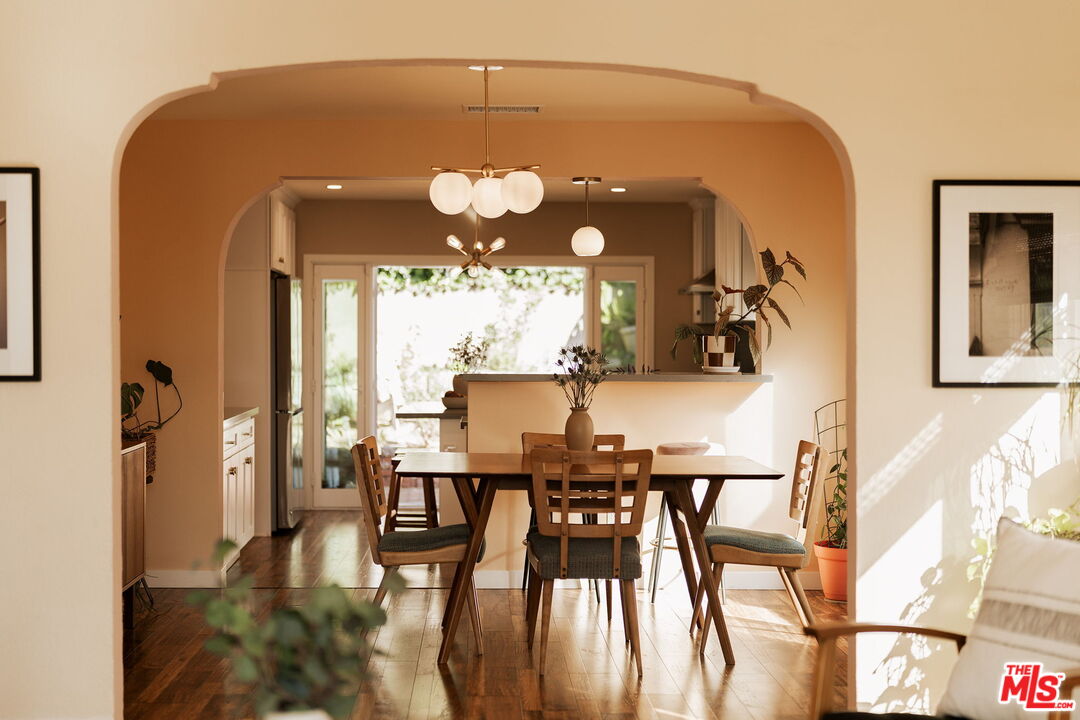 1140 N Evergreen Ave