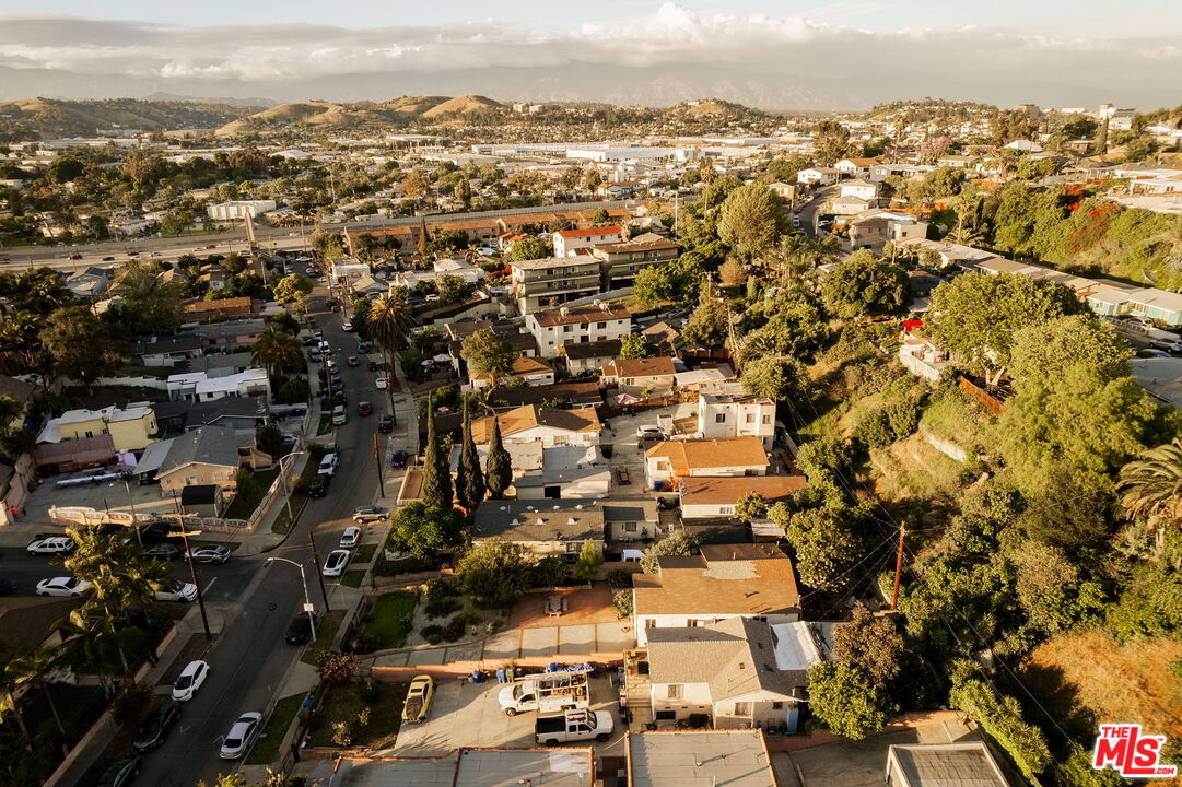 1140 N Evergreen Ave