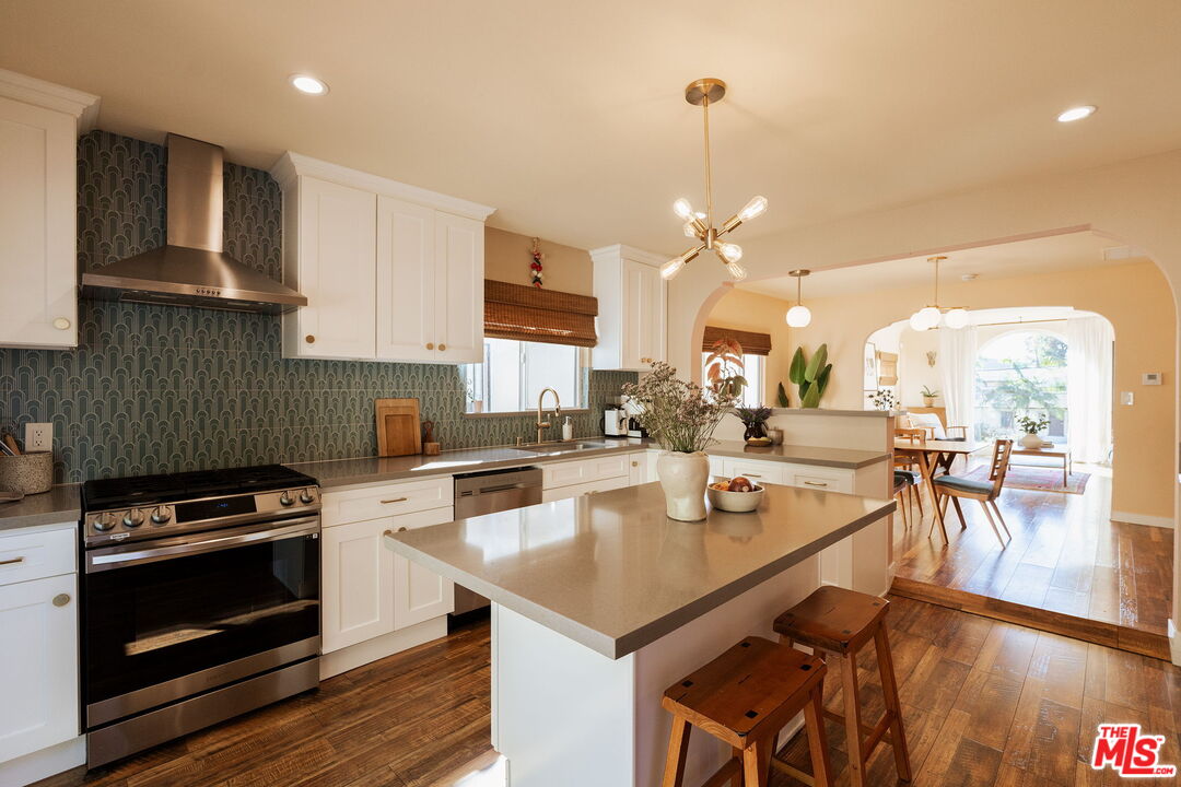 1140 N Evergreen Ave