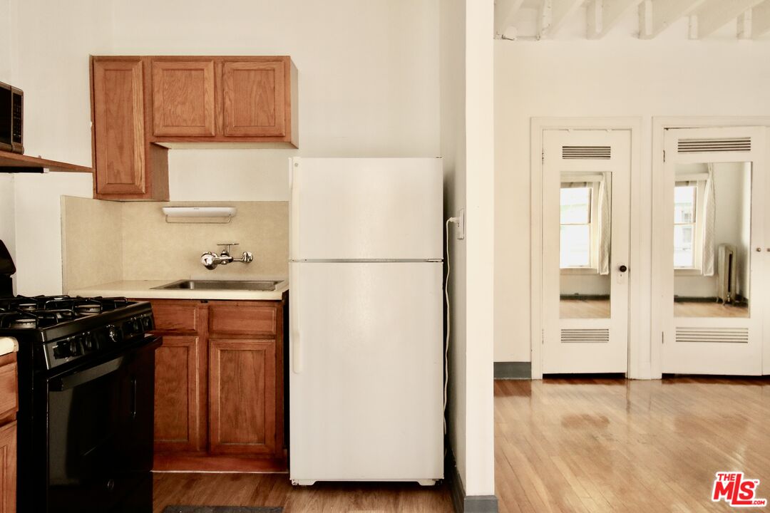 2121 James M Wood Blvd Unit: 310