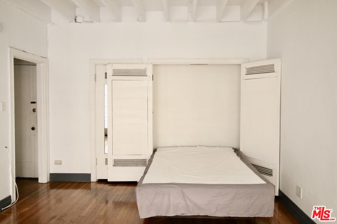 2121 James M Wood Blvd Unit: 310