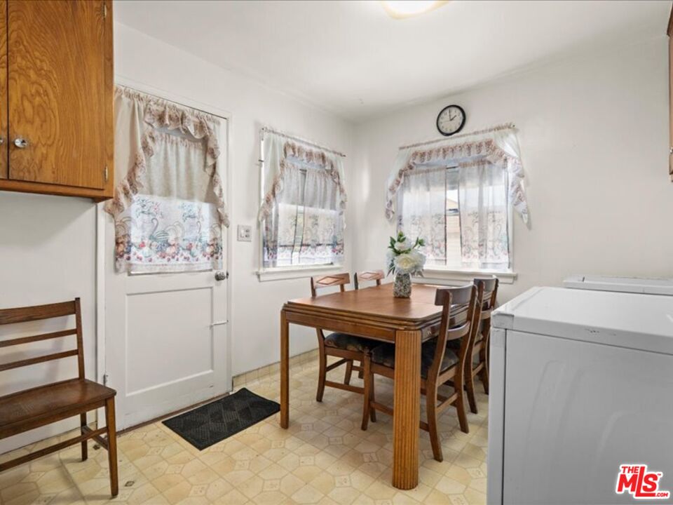 144 W 45th St