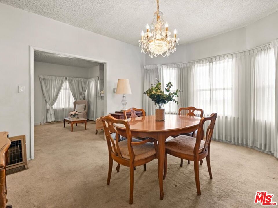 144 W 45th St