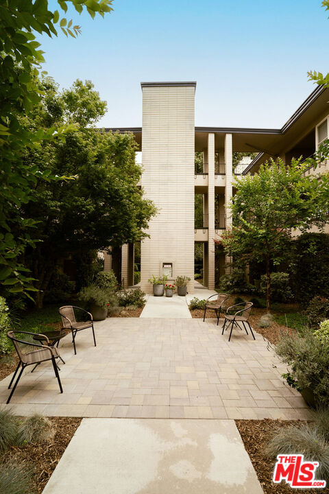 1235 S Orange Grove Blvd Unit: #3