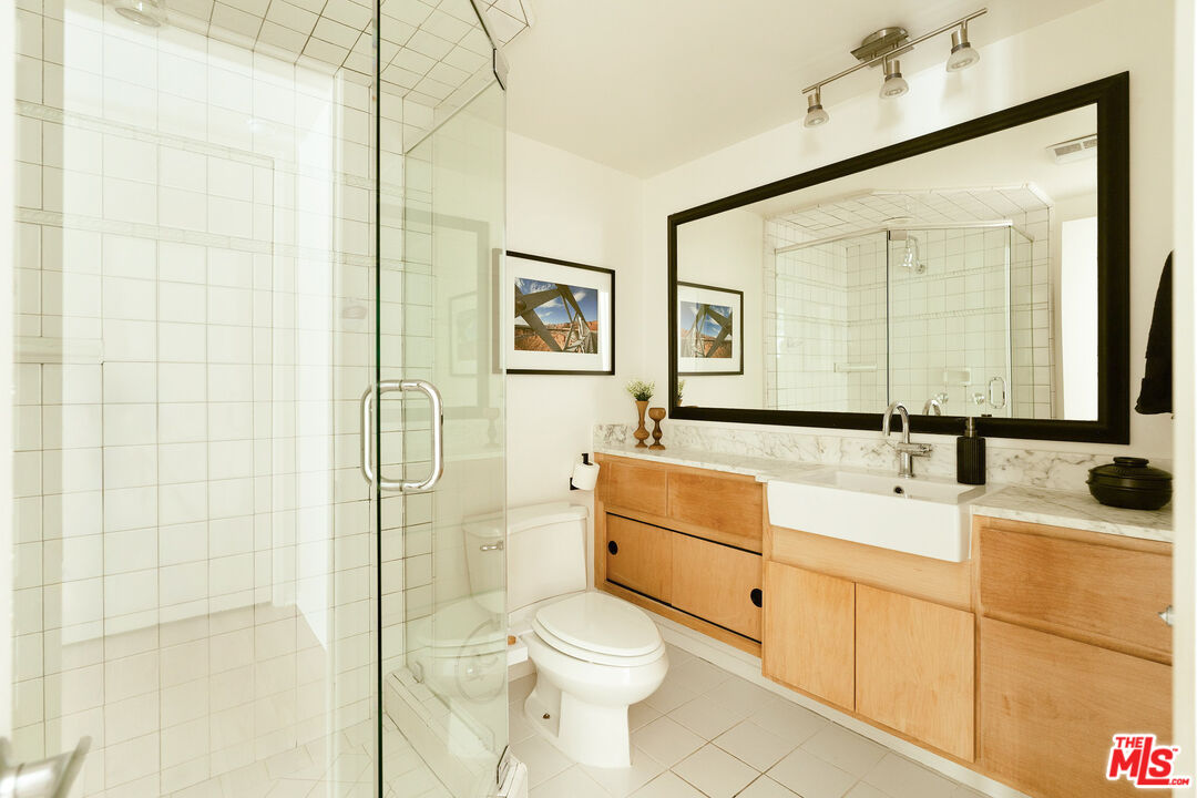 1235 S Orange Grove Blvd Unit: #3