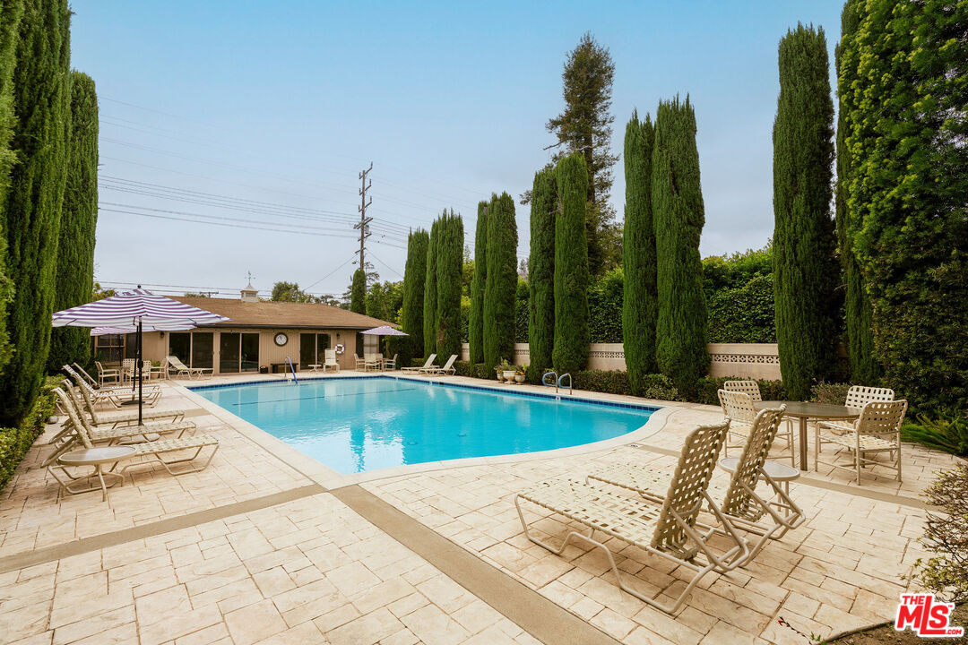 1235 S Orange Grove Blvd Unit: #3