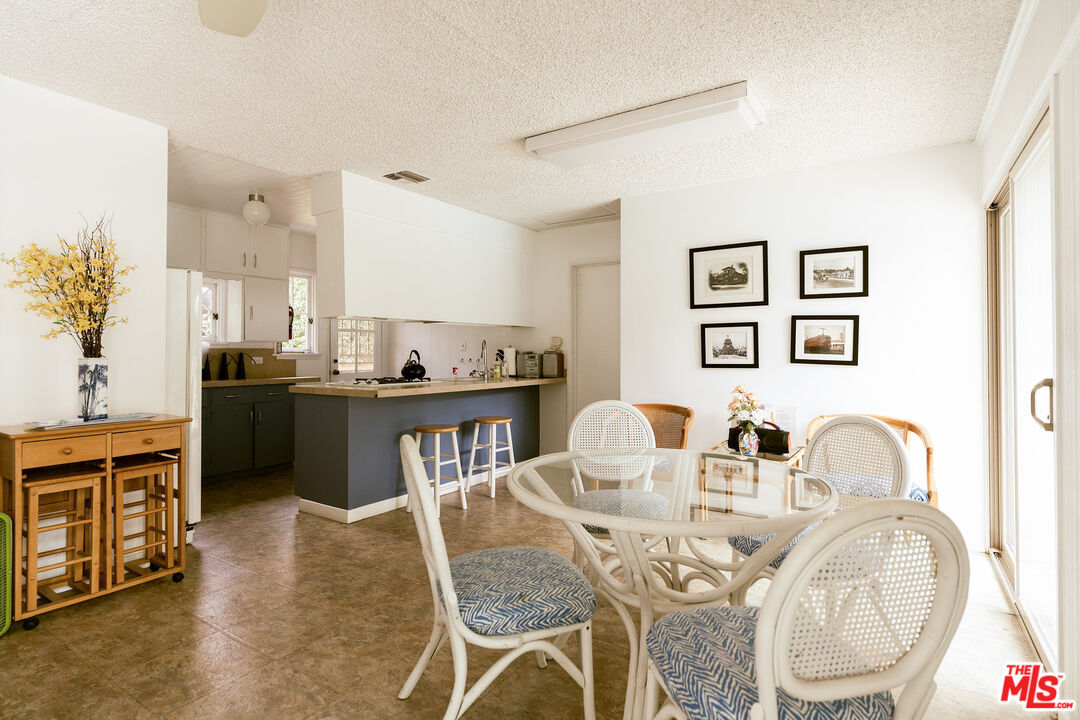 1235 S Orange Grove Blvd Unit: #3