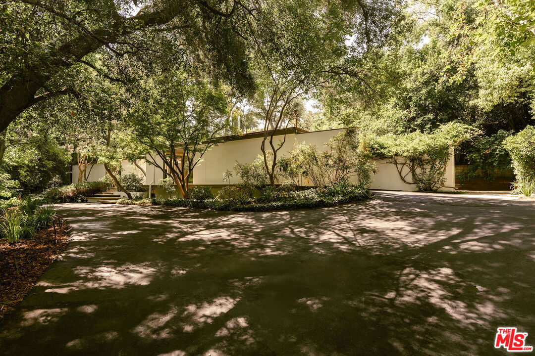 832 Canon Dr