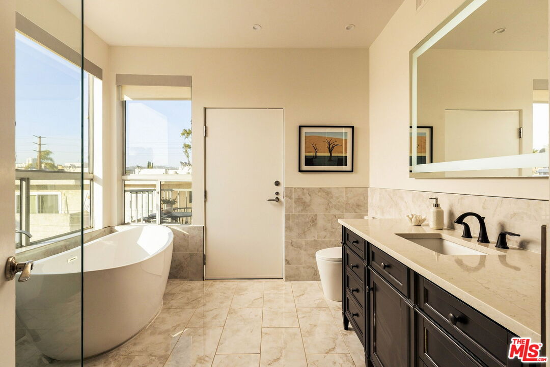 1932 Selby Ave Unit: 401