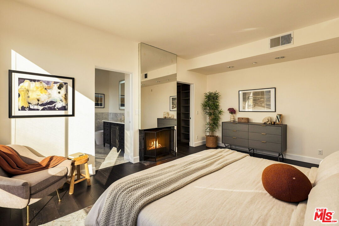 1932 Selby Ave Unit: 401
