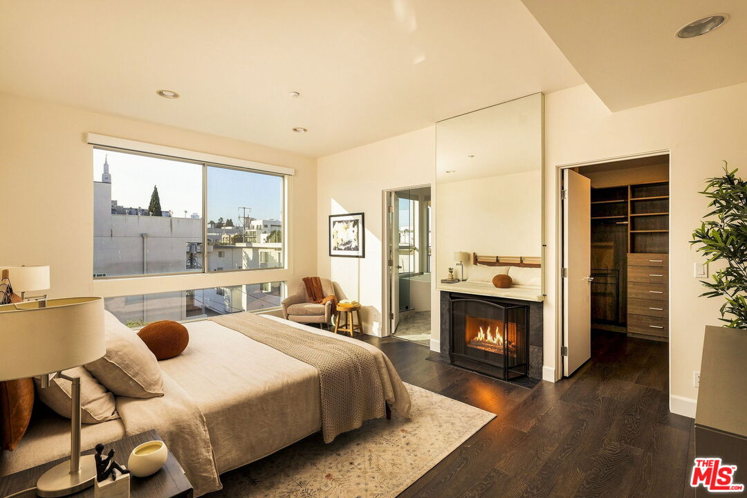 1932 Selby Ave Unit: 401