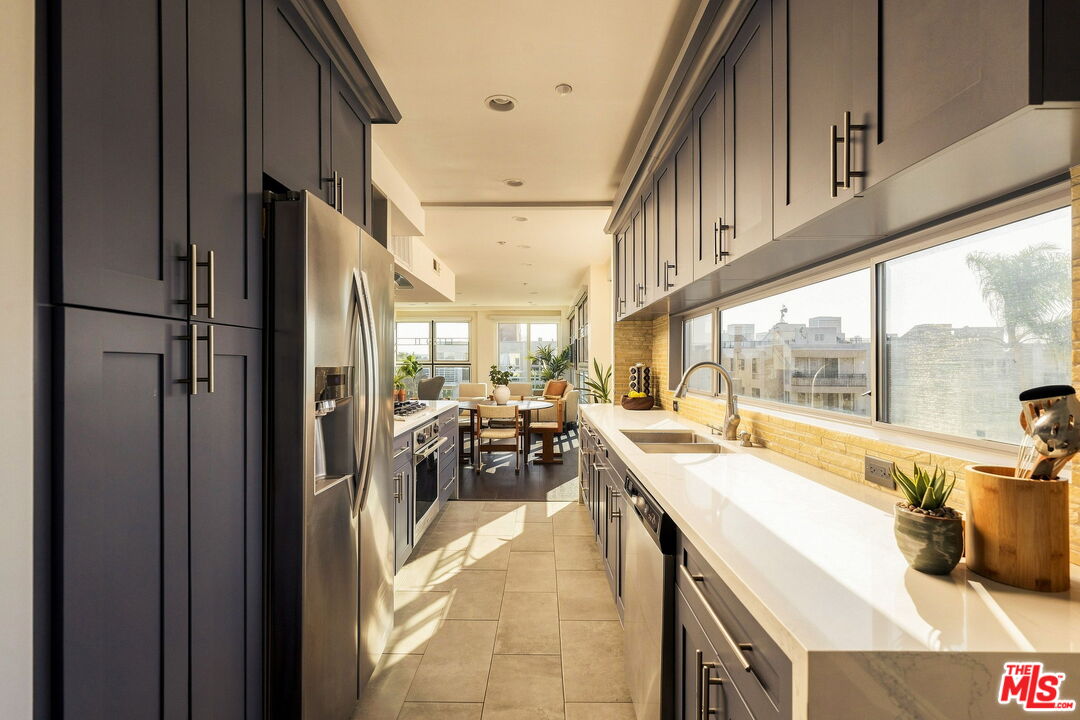 1932 Selby Ave Unit: 401