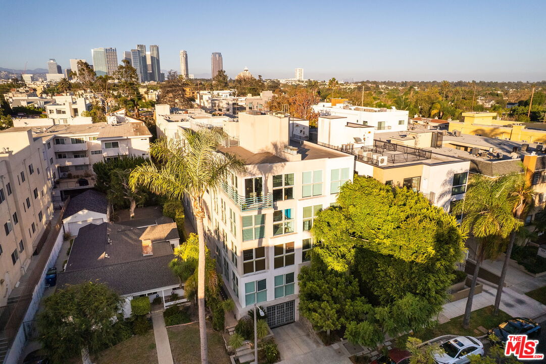 1932 Selby Ave Unit: 401