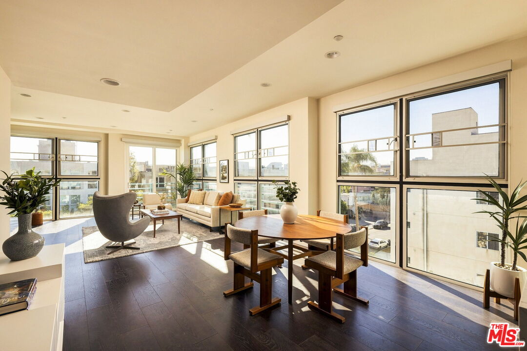 1932 Selby Ave Unit: 401