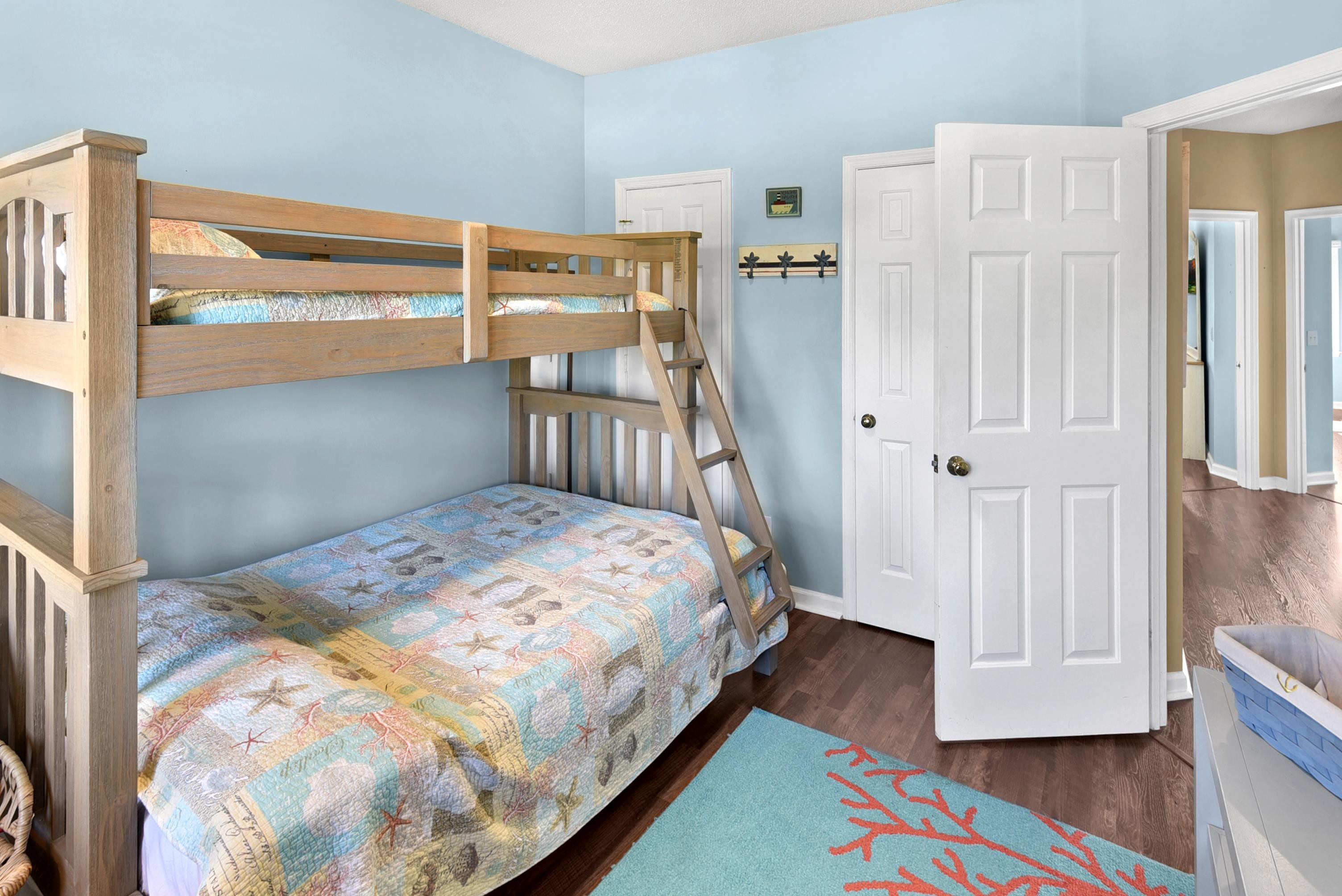 1056-E Mirage Street Unit 418
