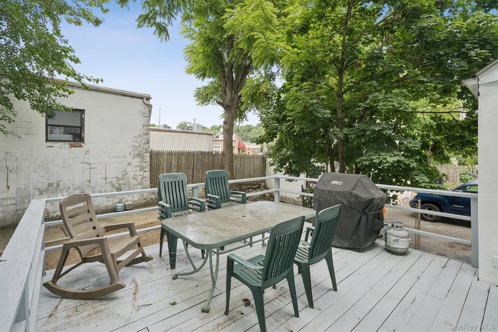 926 Lester Avenue