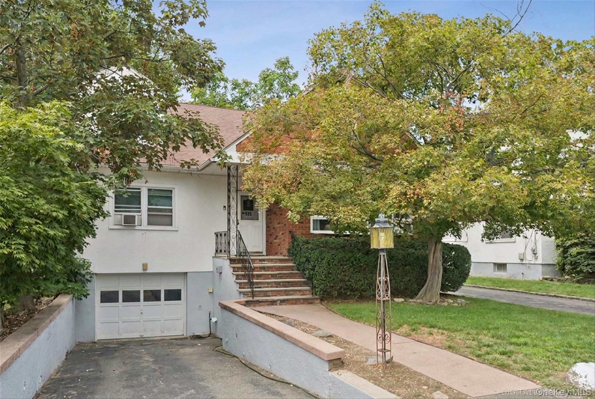 926 Lester Avenue