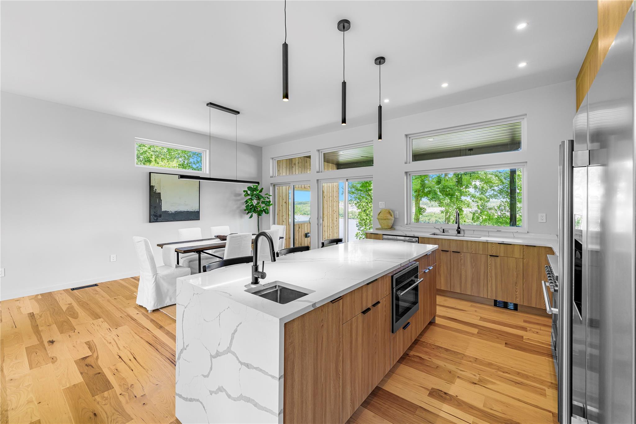 8 River Vista Drive