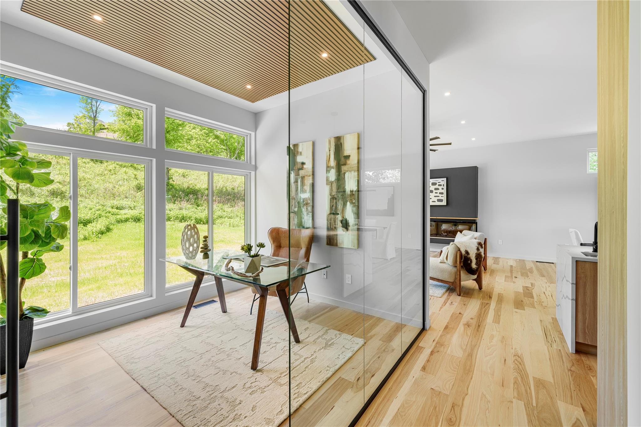 8 River Vista Drive