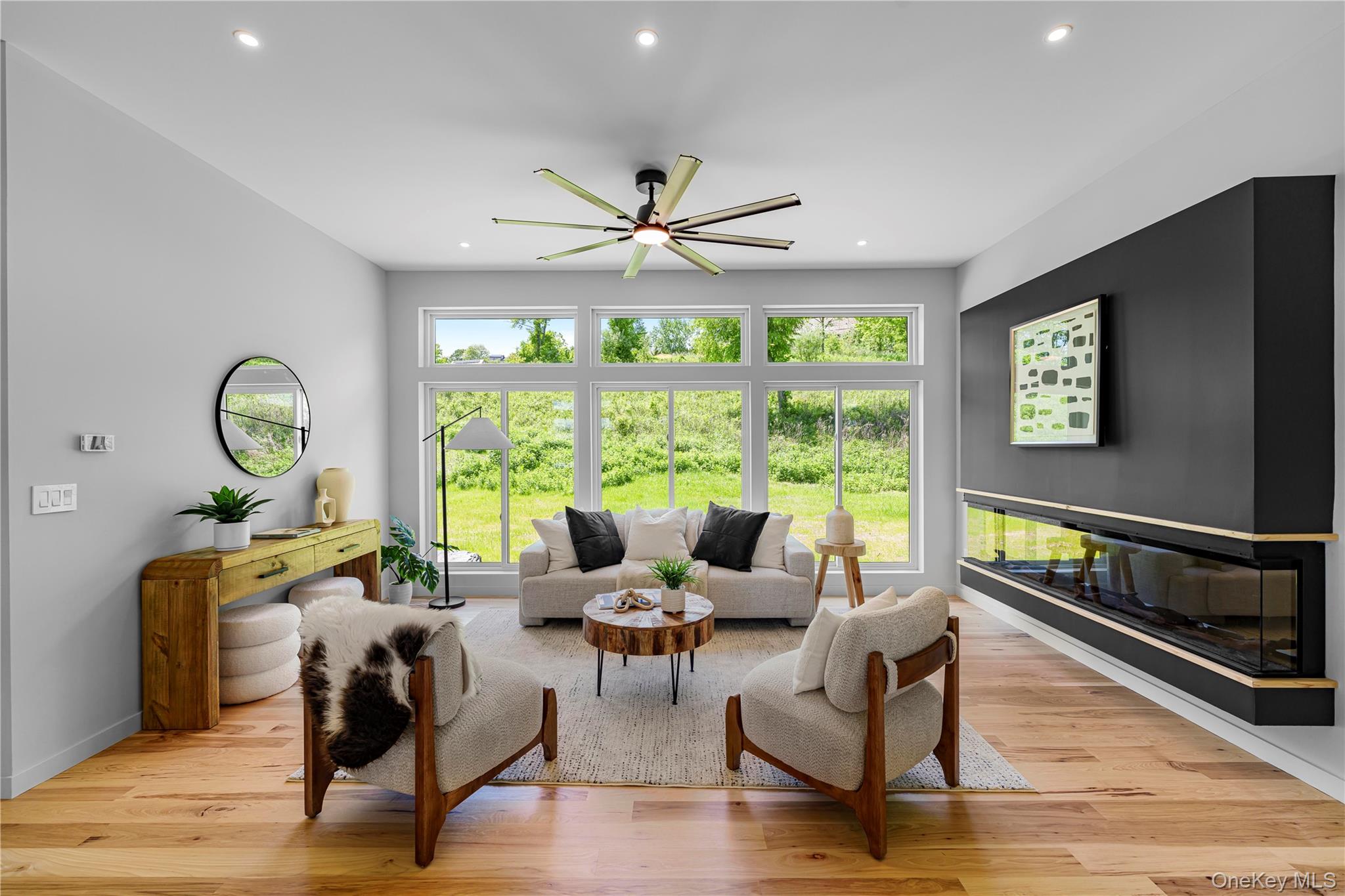 8 River Vista Drive