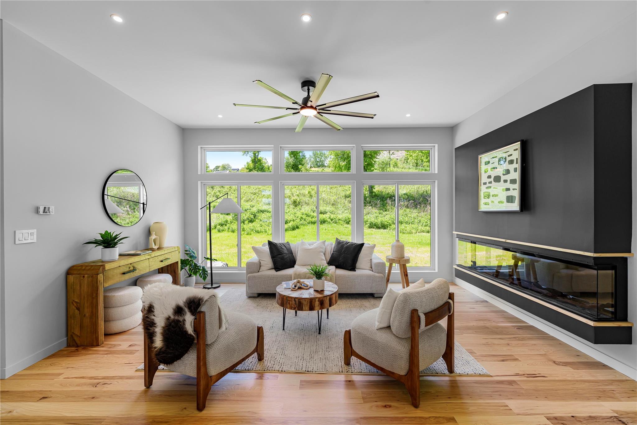 8 River Vista Drive
