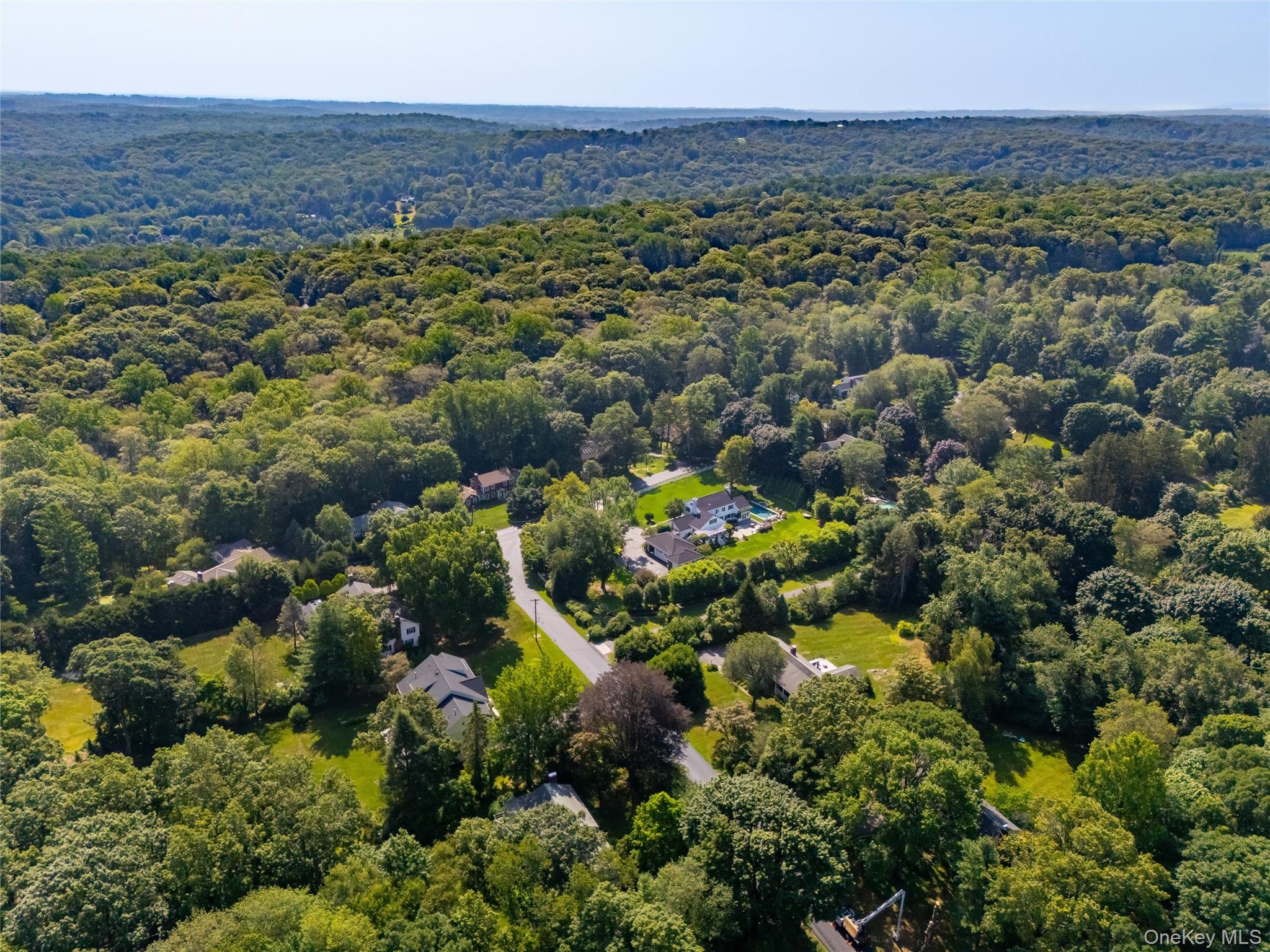 6 Algonquin Drive