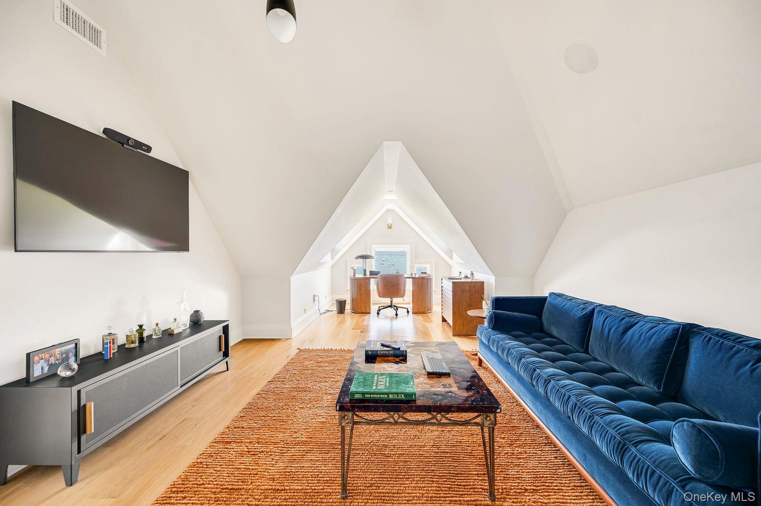 217 Hommocks Road