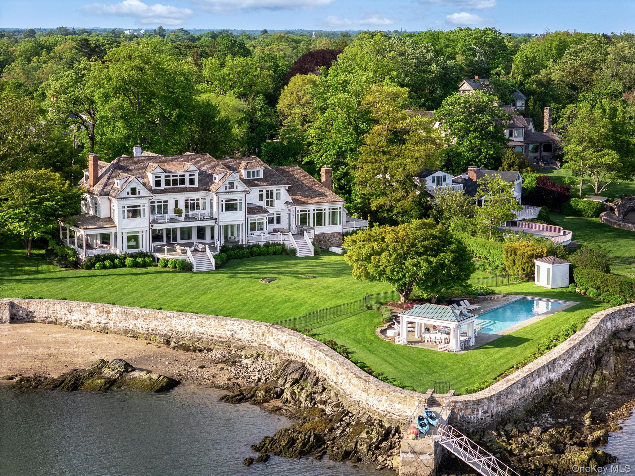 217 Hommocks Road