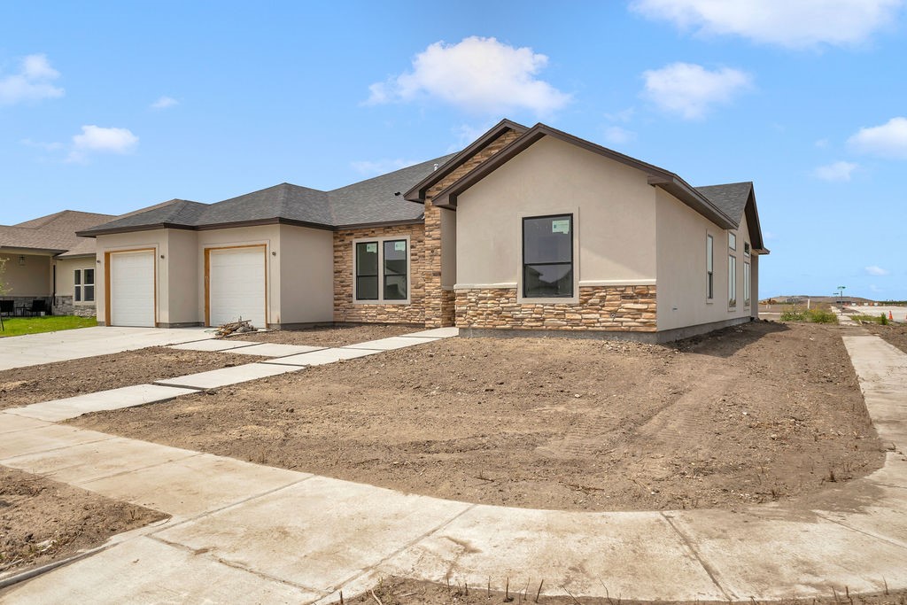 1470 Dragonstone Ct