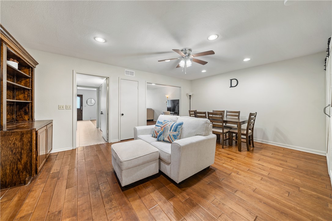 18 Townhouse Lane