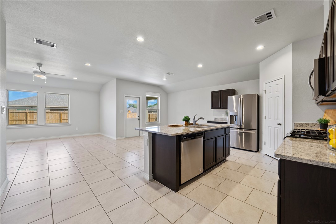 3941 Jayden Dr