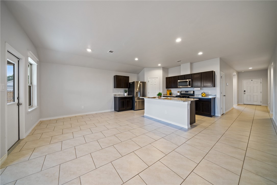 3941 Jayden Dr