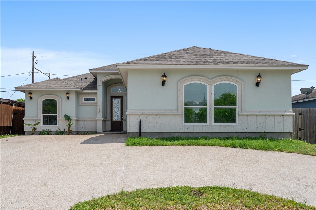 1706 Kentucky Derby Dr