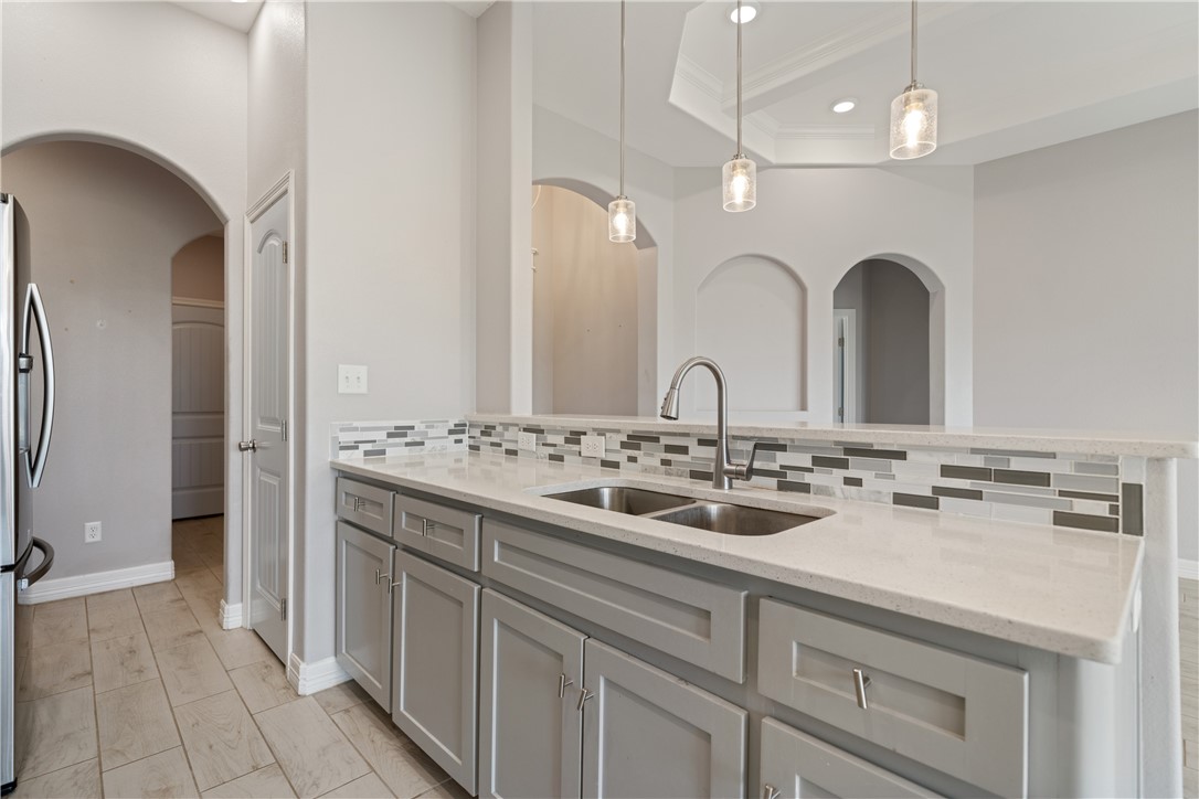 1706 Kentucky Derby Dr