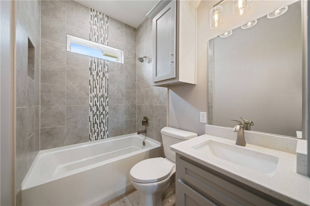 1706 Kentucky Derby Dr