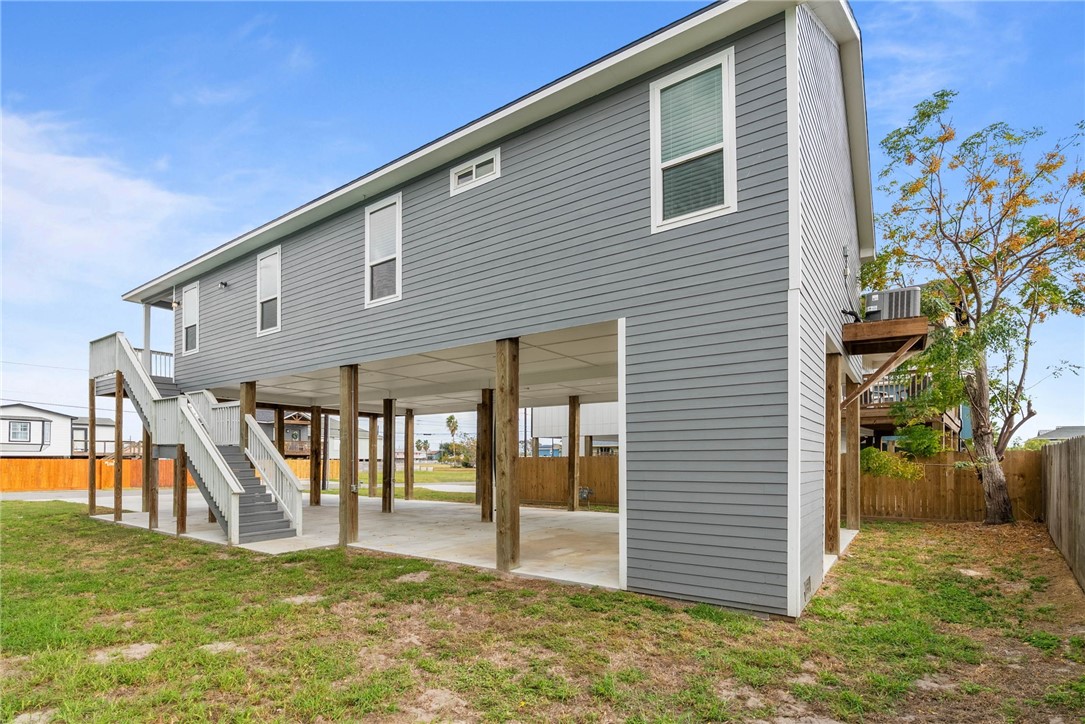 213 Las Palmas Dr