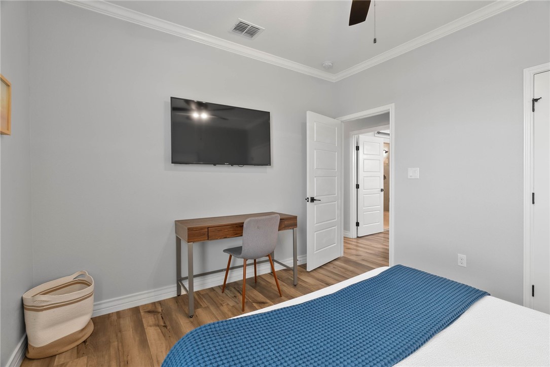 213 Las Palmas Dr