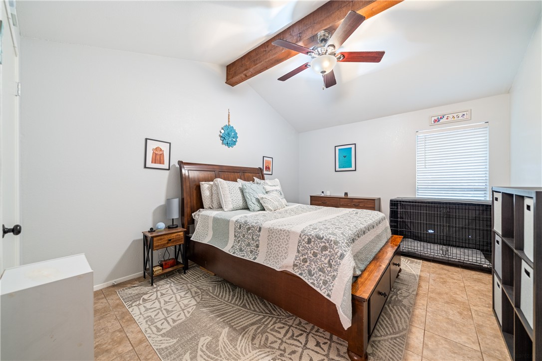 1818 Rodd Field Road J-5