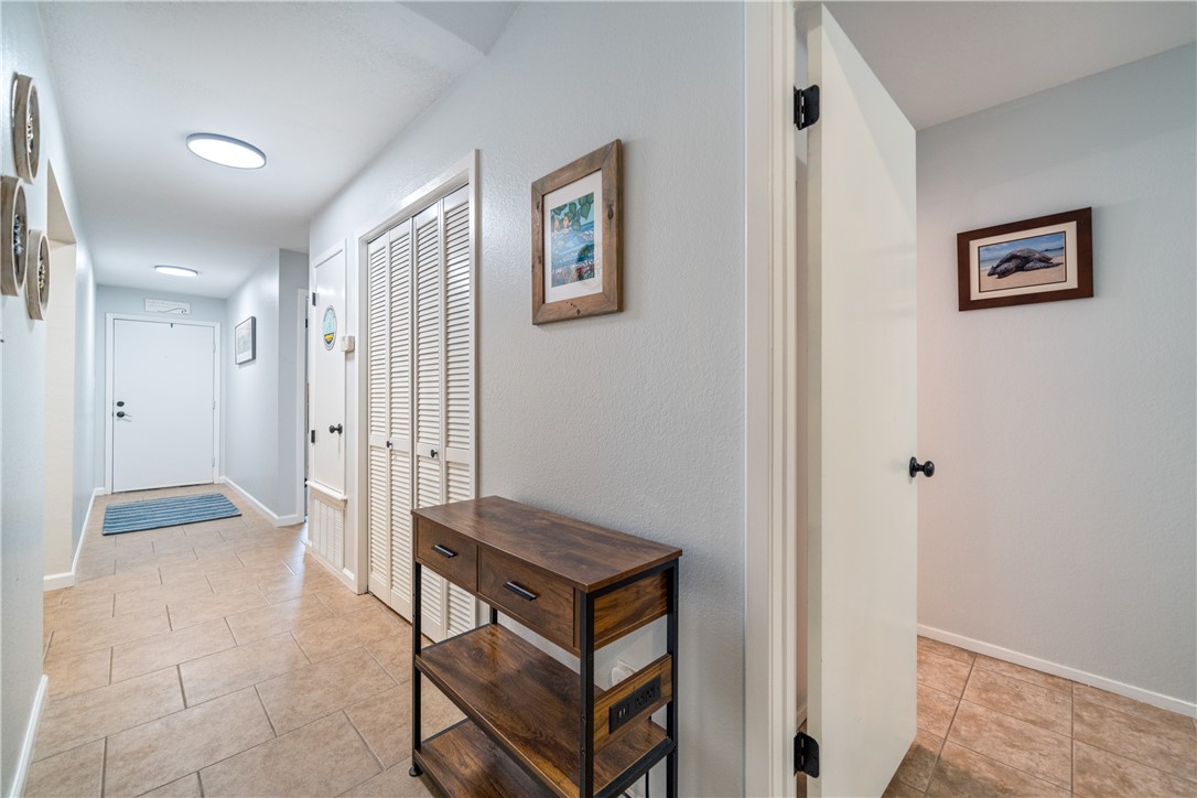 1818 Rodd Field Road J-5