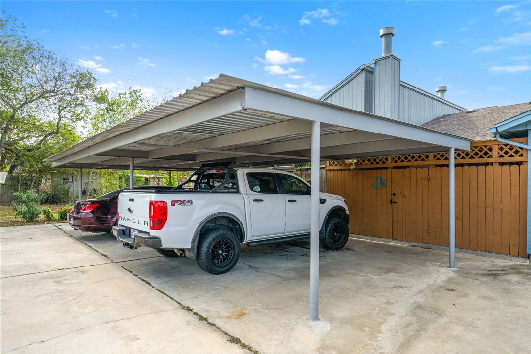 1818 Rodd Field Road J-5